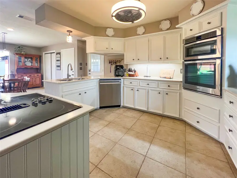 49 Colony Square, Angleton, TX 77515 - #3