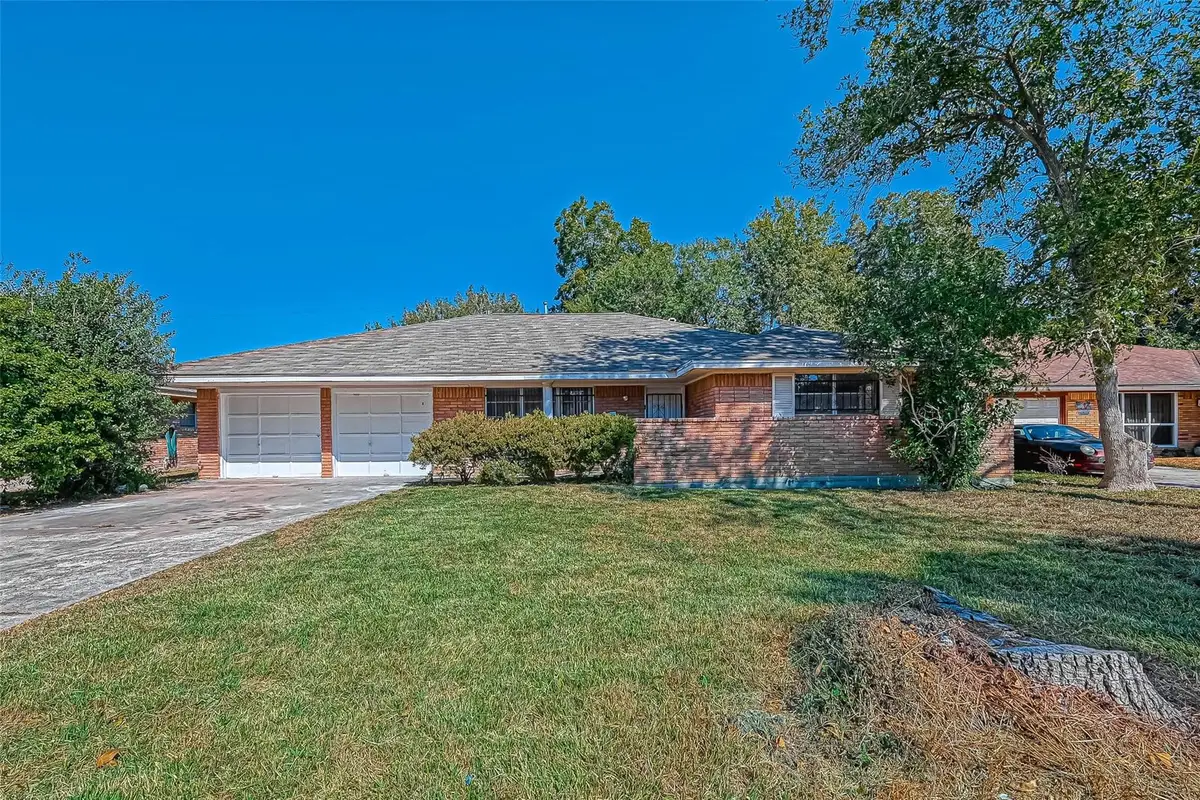 2946 Dragonwick Drive, Houston, TX 77045 - Image #1