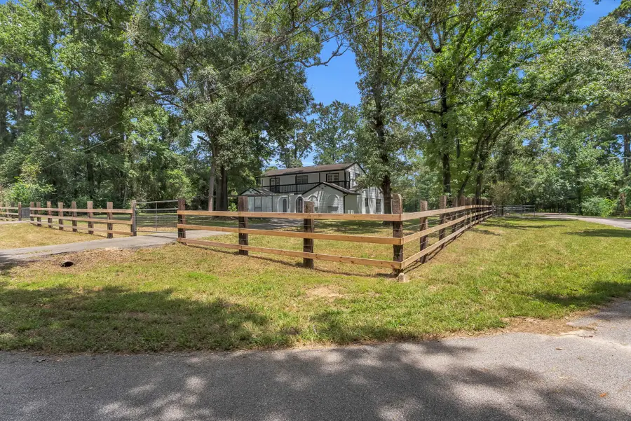 33102 Rollingwood Drive, Pinehurst, TX 77362 - #2