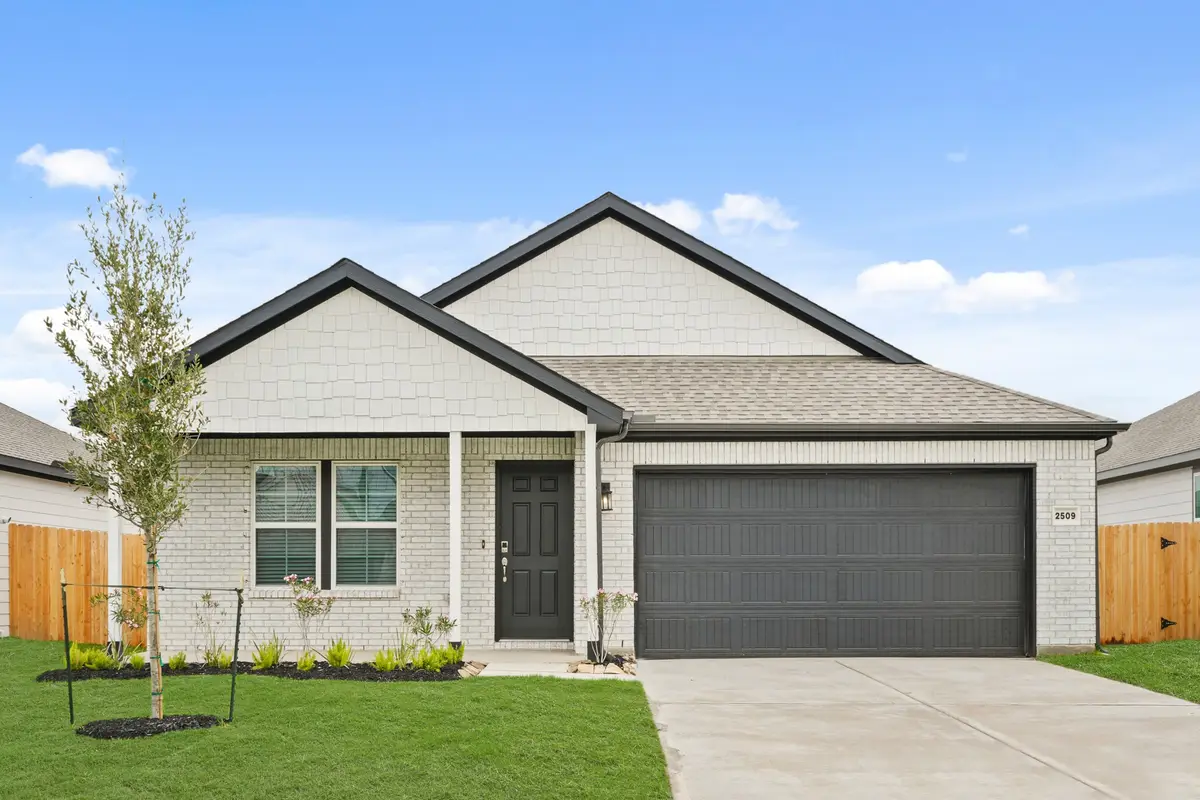 2509 Grace Street, Bay City, TX 77414 - Image #1