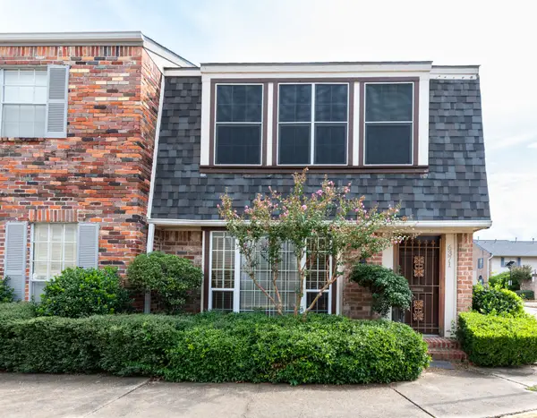 6371 Del Monte Dr Drive #72, Houston, TX 77057