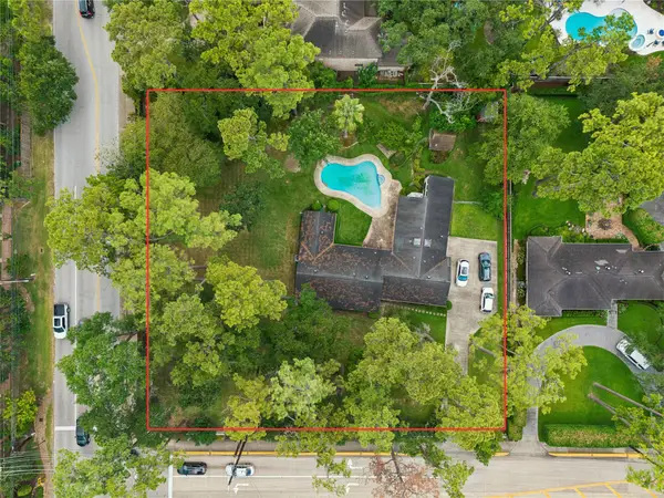 711 Echo Lane, Houston, TX 77024