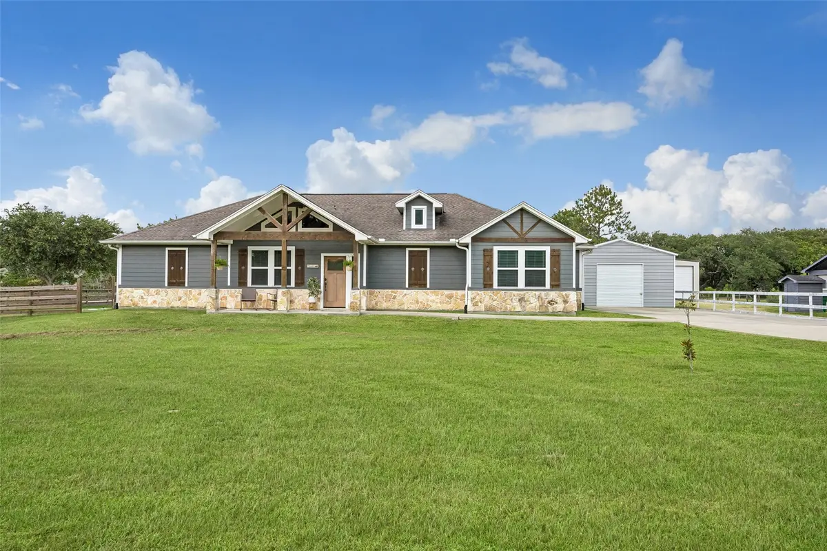 4726 Smith Road, Alvin, TX 77511 - #1