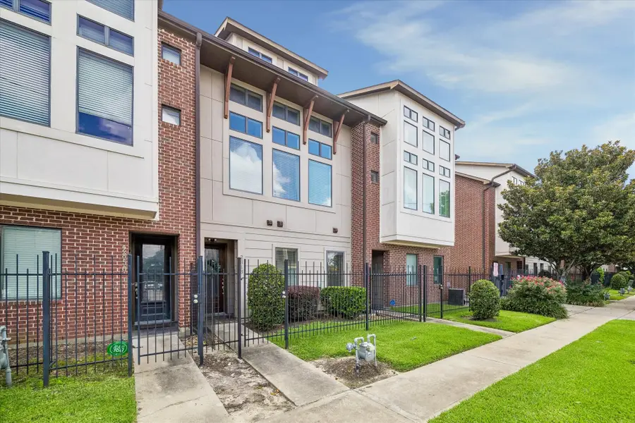 2848 Leeland Street, Houston, TX 77003 - #3