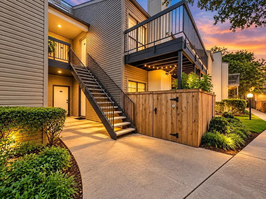 9707 Richmond Avenue #11, Houston, TX 77042 - #3