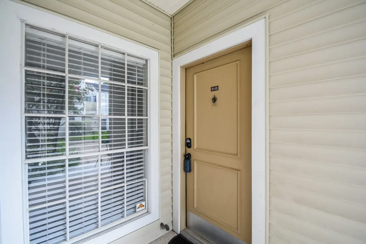 9809 Richmond Avenue #H10, Houston, TX 77042 - #1