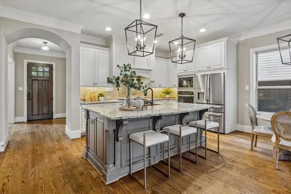 1333 Chantilly Lane, Houston, TX 77018
