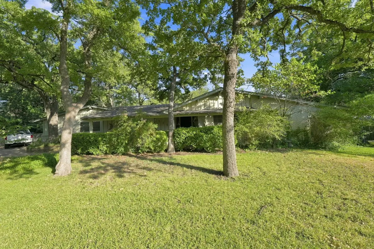5744 Danciger Drive, Fort Worth, TX 76112 - #1