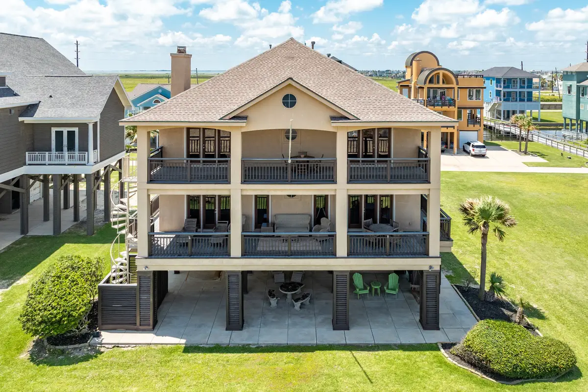 9 Blue Heron Drive, Jamaica Beach, TX 77554 - #1