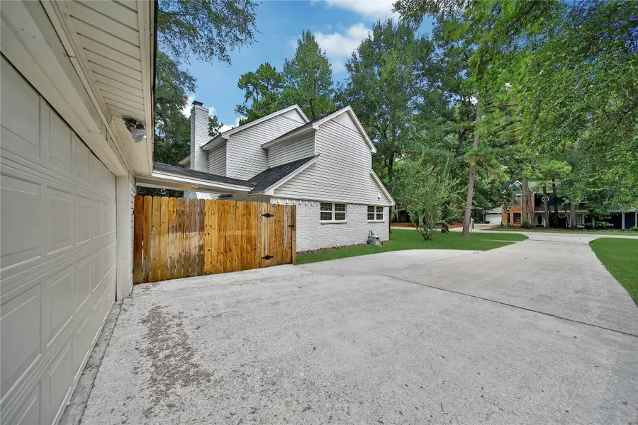 1 Marsh Millet Court, The Woodlands, TX 77380 - #3