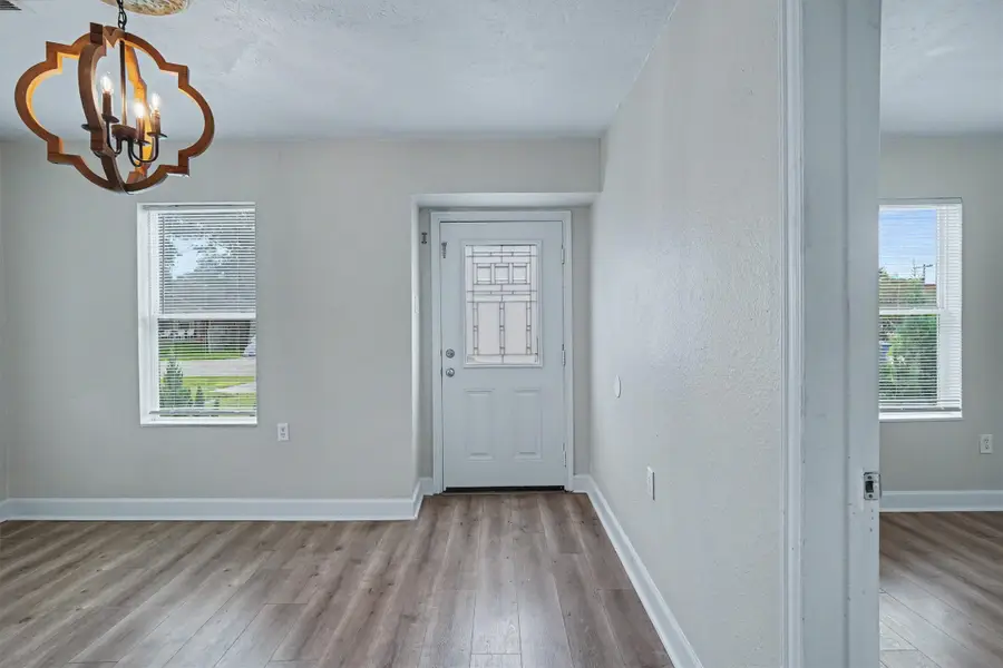 2523 7th Avenue N, Texas City, TX 77590 - #3