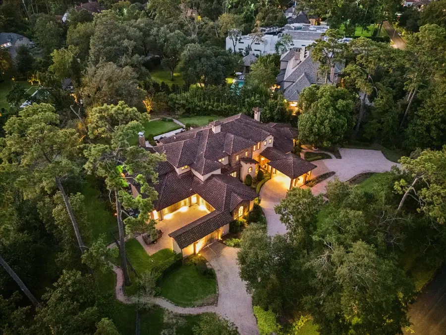 327 E Friar Tuck Lane, Houston, TX 77024 - #2