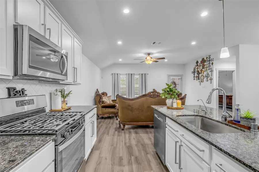 9802 Palm Royal Drive, Baytown, TX 77521 - #3