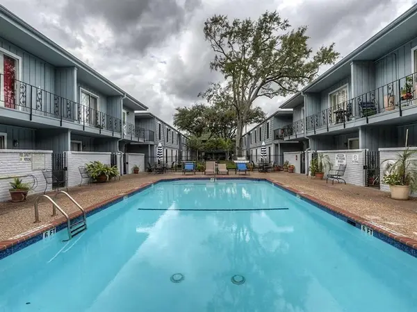 1901 S Voss Road #61, Houston, TX 77057