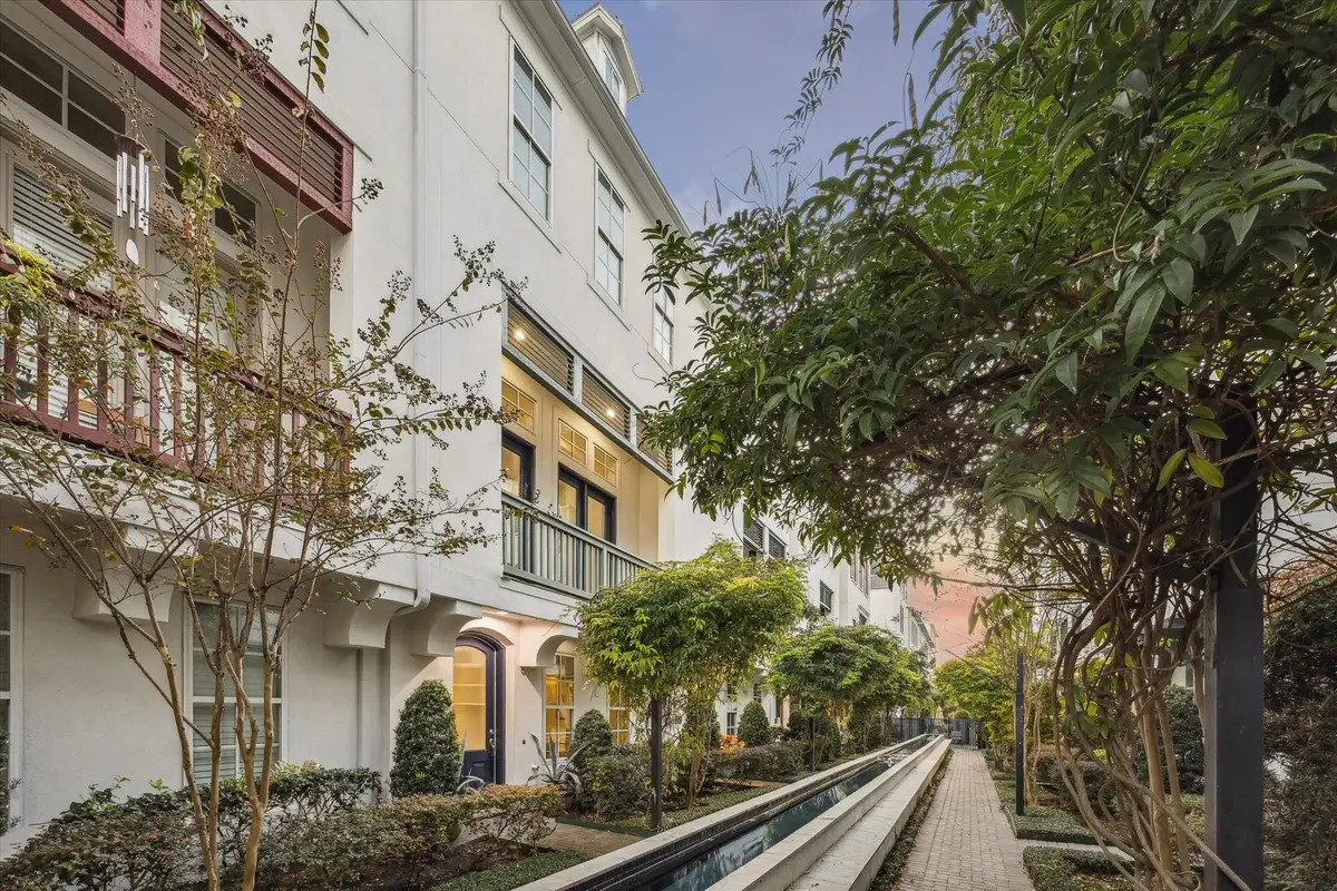 265 E 27th Street, Houston, TX 77008 - Image #1