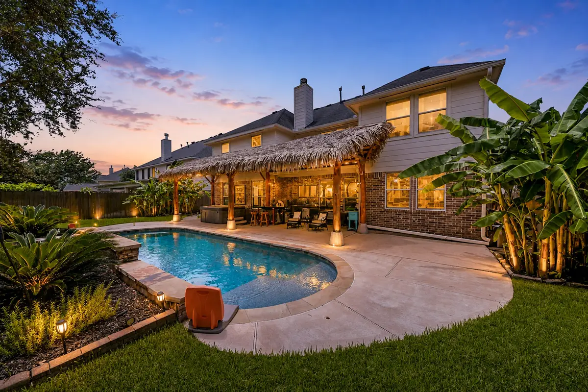 704 White Oak Pointe, League City, TX 77573 - #1