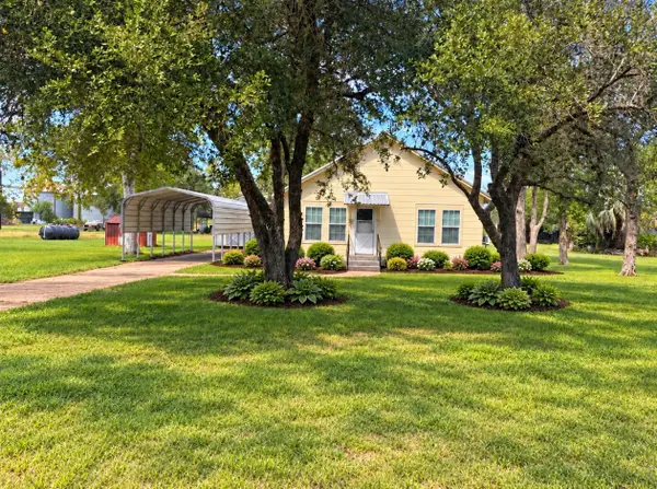 1463 County Road 115, Garwood, TX 77442