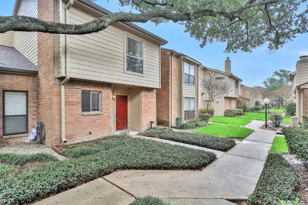 938 Memorial Village Drive #39, Houston, TX 77024