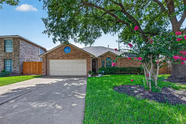16314 Maple Downs Lane, Sugar Land, TX 77498