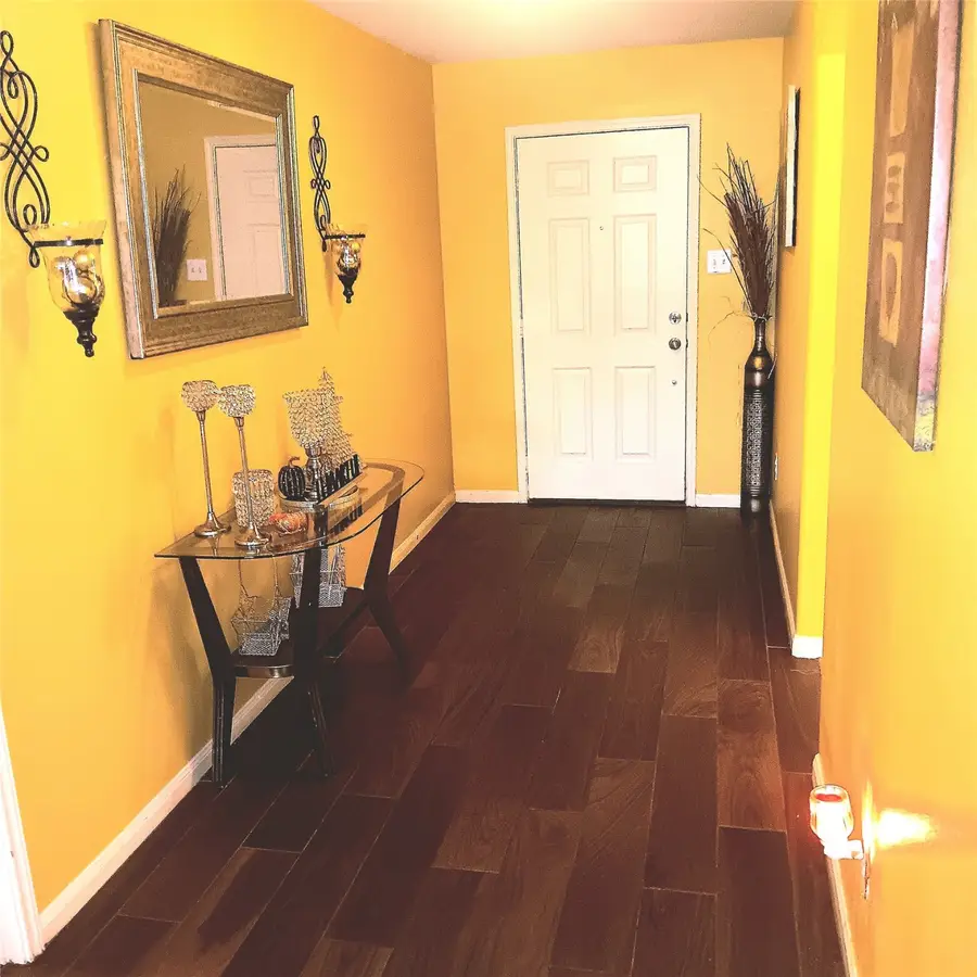 818 Marigold Road, Baytown, TX 77521 - Image #3