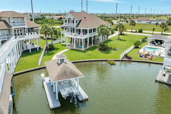 3635 Cove Lane, Galveston, TX 77554