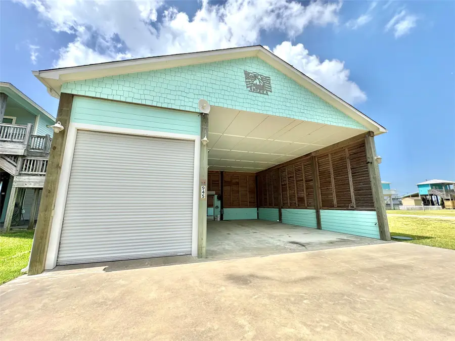 945 Alberdie Drive, Crystal Beach, TX 77650 - #2