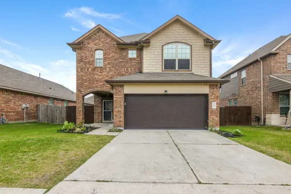 2226 Spring Hollow Drive, Baytown, TX 77521