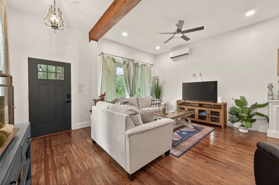 2815 Ball Street, Galveston, TX 77550 - #3