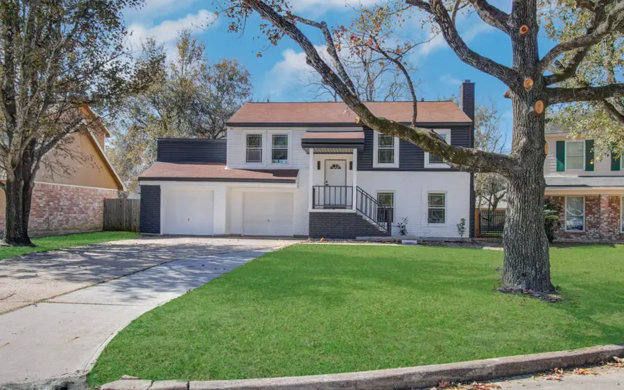 23319 Whispering Willow Drive, Spring, TX 77373 - Image #2