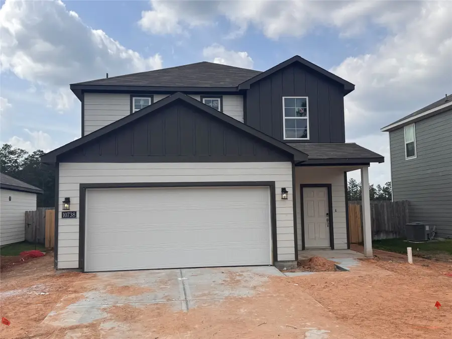 10738 Red Flagstone Drive, Conroe, TX 77306 - Image #2