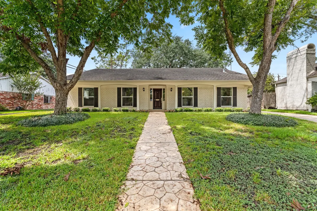 506 Briar Hill Drive, Houston, TX 77042 - #1