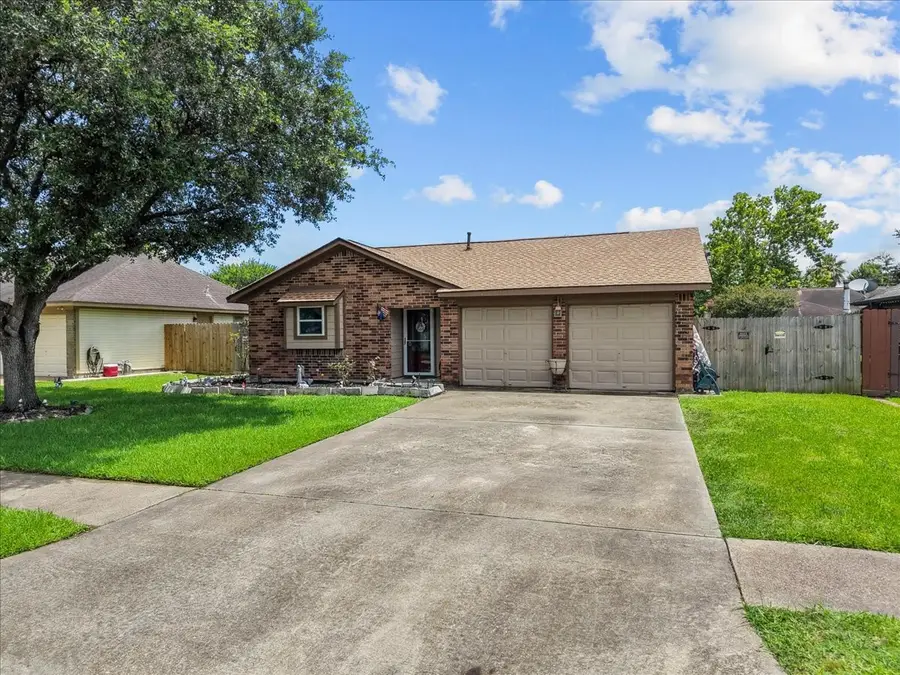11734 Alamo Dr, La Porte, TX 77571 - #2