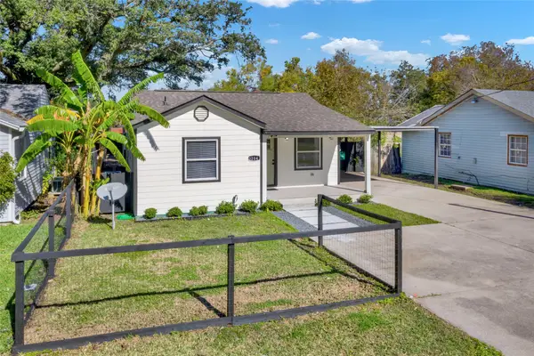 3204 Hoover Street, La Marque, TX 77568