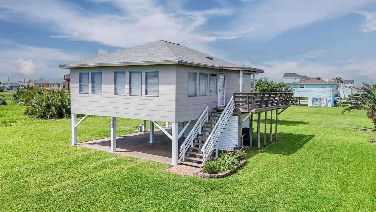 4018 3rd Street, Galveston, TX 77554 - #1