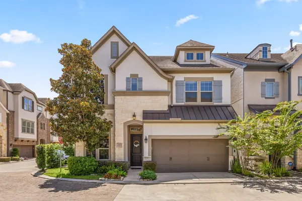 6703 Saxton Manor Street, Houston, TX 77055