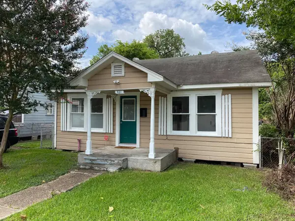 921 Booth Street, Houston, TX 77009