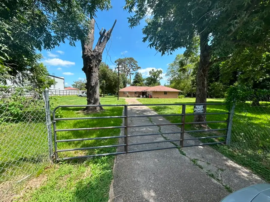16019 Avenue C, Channelview, TX 77530 - #2