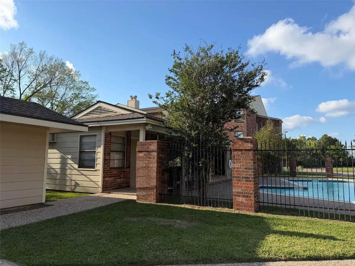 2501 Gulf Freeway #4A, Dickinson, TX 77539 - #1