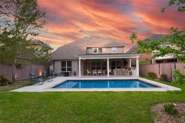 15 Garden Path Place, Tomball, TX 77375