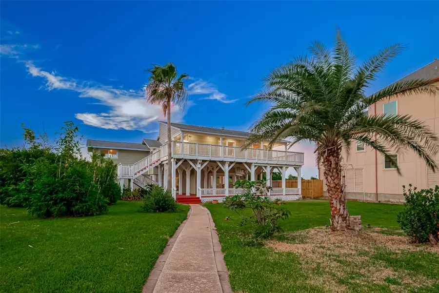 510 Surf Oaks Drive, Seabrook, TX 77586 - Image #2