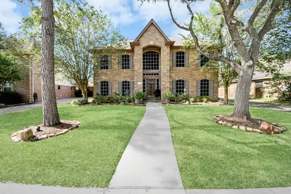 1408 N Pine Orchard Drive, Pearland, TX 77581