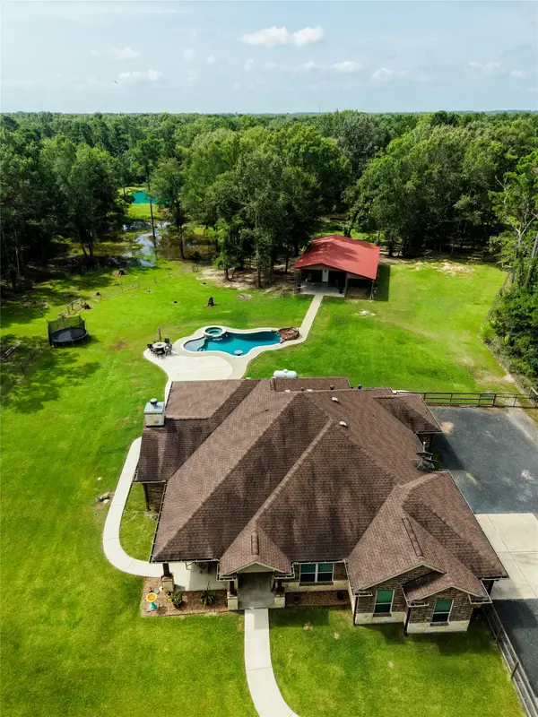 675 Somerset Trail, Point Blank, TX 77364