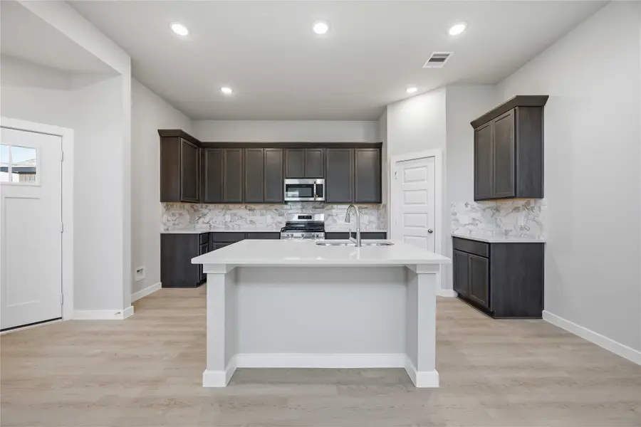 1052 Lilly Lane, Bellville, TX 77418 - #2