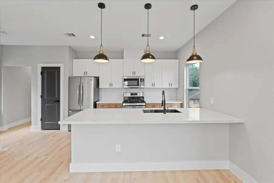 7349 Sandle Street #A-B, Houston, TX 77088 - Image #2