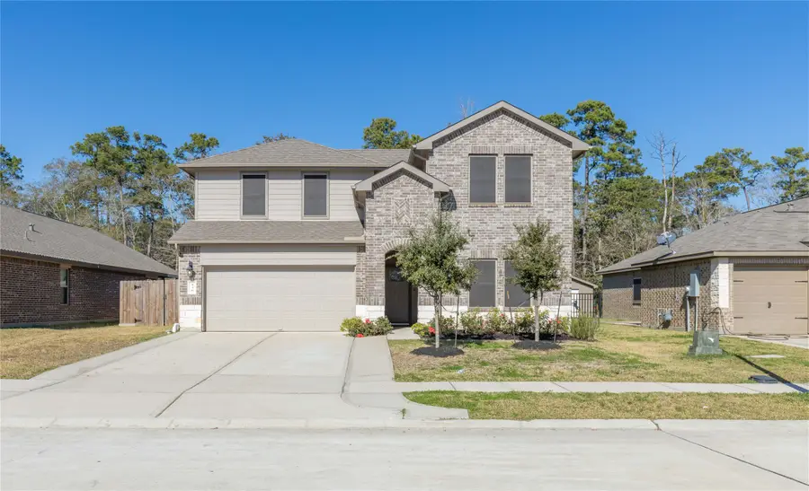 430 Kickapoo Drive, Anahuac, TX 77514 - Image #2