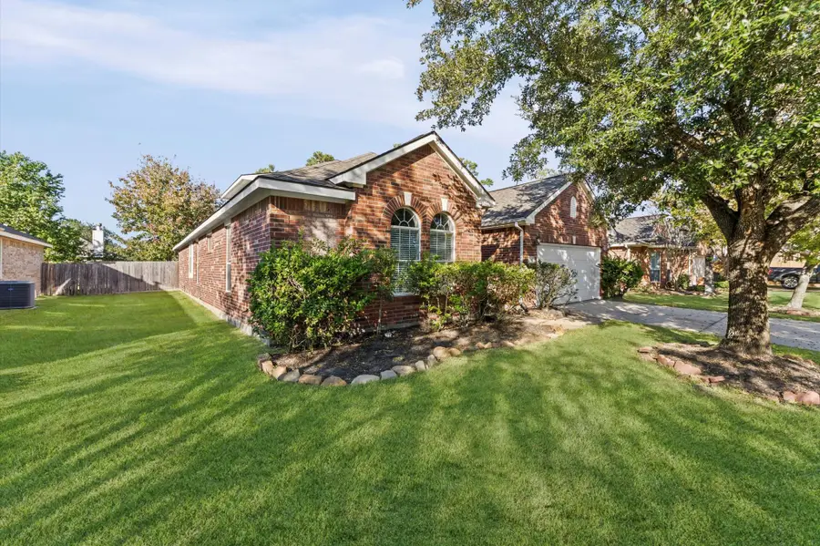 12506 Opal Valley Drive, Tomball, TX 77377 - Image #2