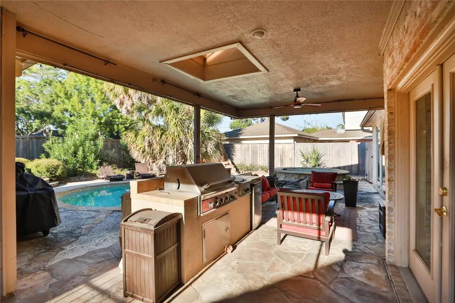 6726 Seinfeld Court, Houston, TX 77069 - Image #3