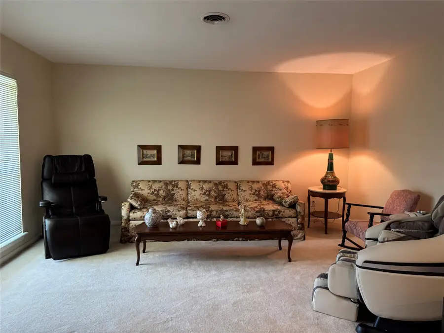 203 E Thornton Road, Houston, TX 77022 - #3