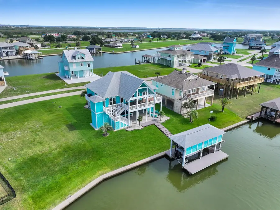 2005 & 2009 Laguna Harbor Cove Boulevard, Port Bolivar, TX 77650 - #2
