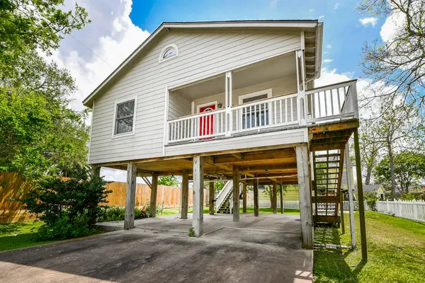 704 6th Street, Kemah, TX 77565